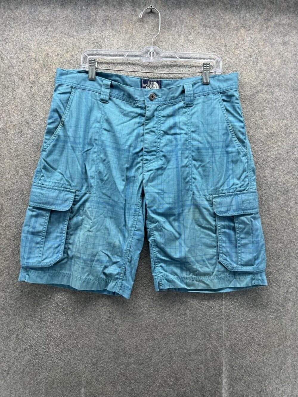 The North Face Shorts Mens 36 Blue Plaid Cargo Flat Front Cotton Outdoor Casual